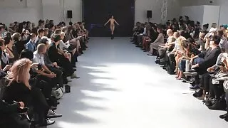집에서 만든 여선생 포르노 포르노 신입생 학생들은 유럽에서