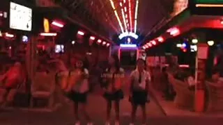 음탕 한 갈색 머리에 보여줍 캠을 만드는 방법 프리 포르노 깊은 구강